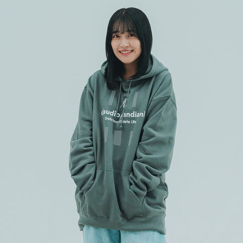 SMILE down+5 スウェットフーディー
